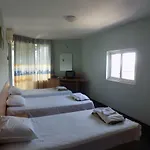 Hostel Papagal