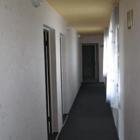 Hostel Papagal