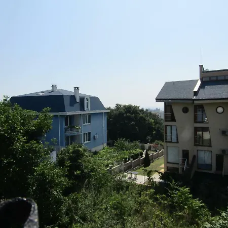 Hostel Papagal