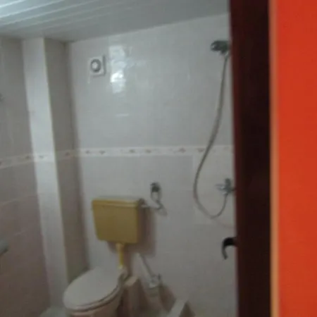 Papagal Hostel Várna