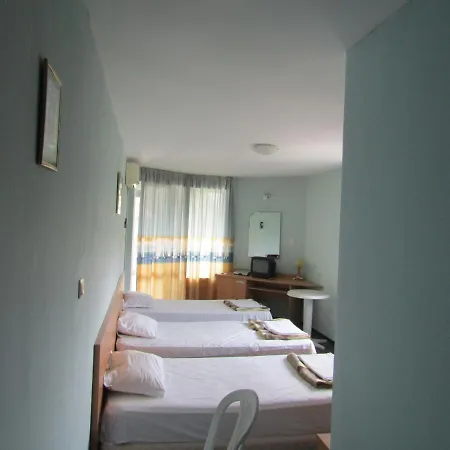 Papagal Hostel *