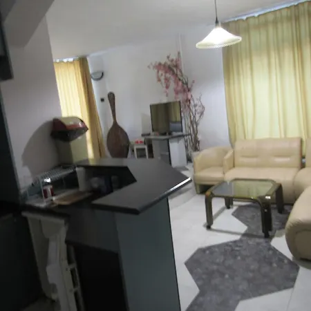 Papagal Hostel Warna